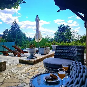 https://one-bedroom-guesthouse-tina.primorje-gorskikotar.com